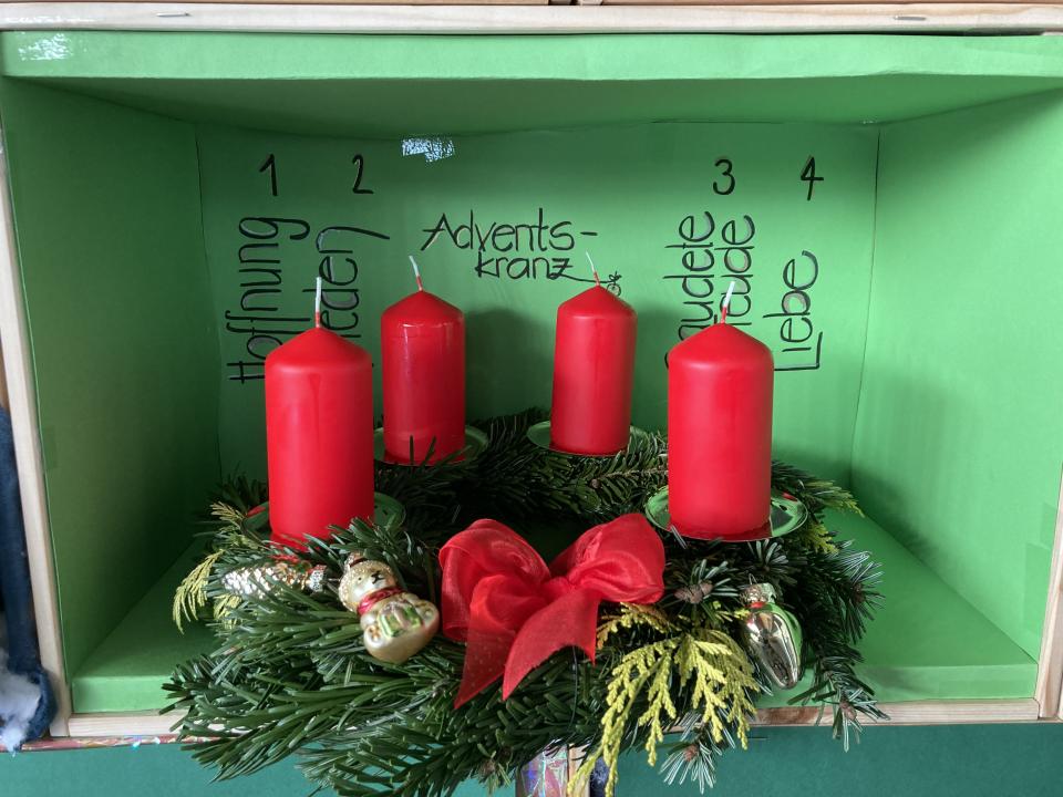 1 Adventskranz / Regula Truninger