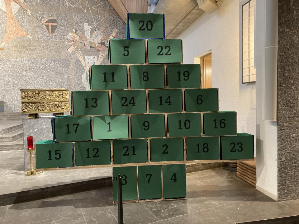 Adventskalender in der Kirche Wängi