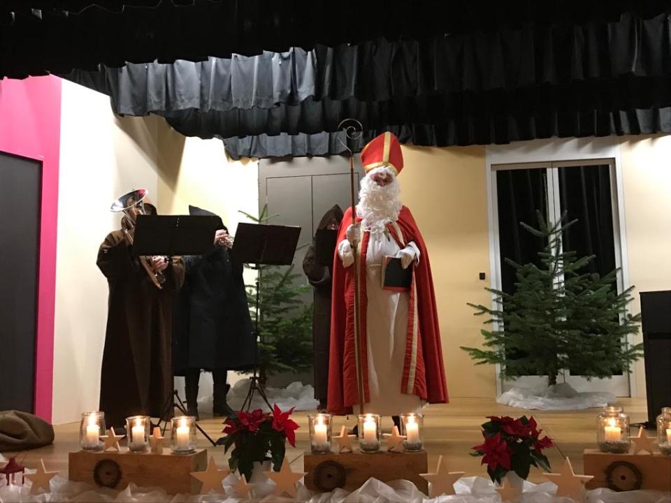 Samichlaus und die musikalischen Schmutzlis