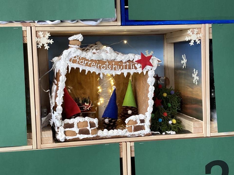 3. Türchen am Adventskranz in der Kirche