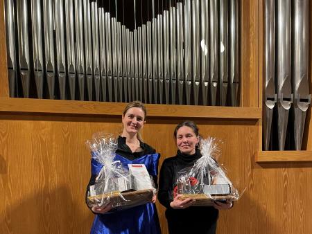 Vor den Orgelpfeifen