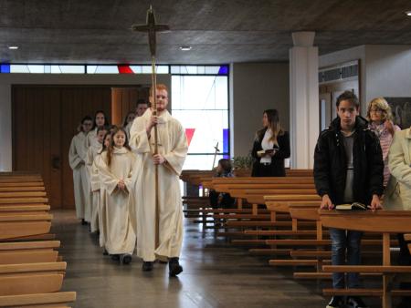 Einzug mit den neuen Minis